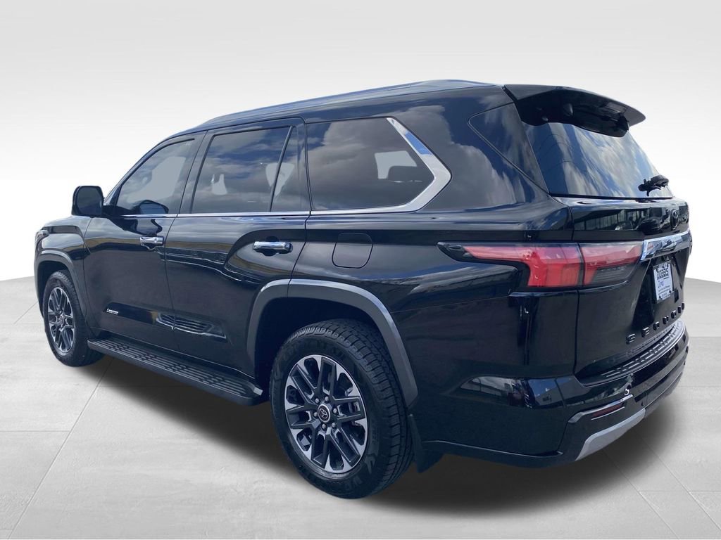 Used 2024 Toyota Sequoia Limited image 3