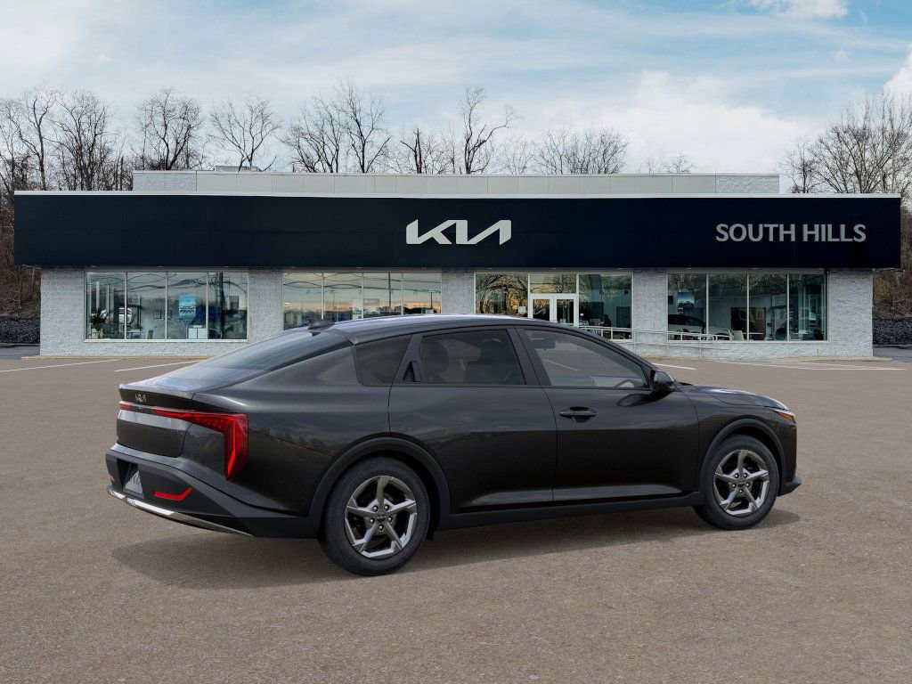 New 2026 Kia K4 LXS image 6