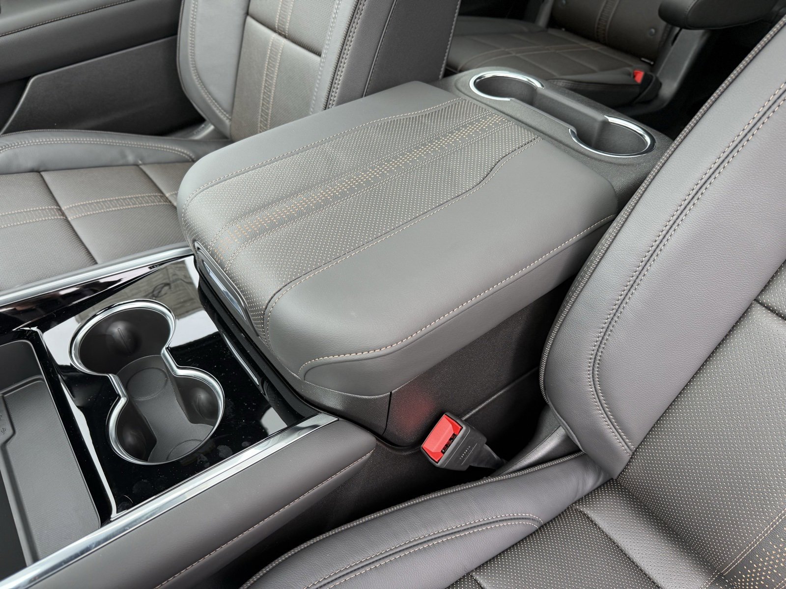 New 2026 Chevrolet Tahoe High Country image 15