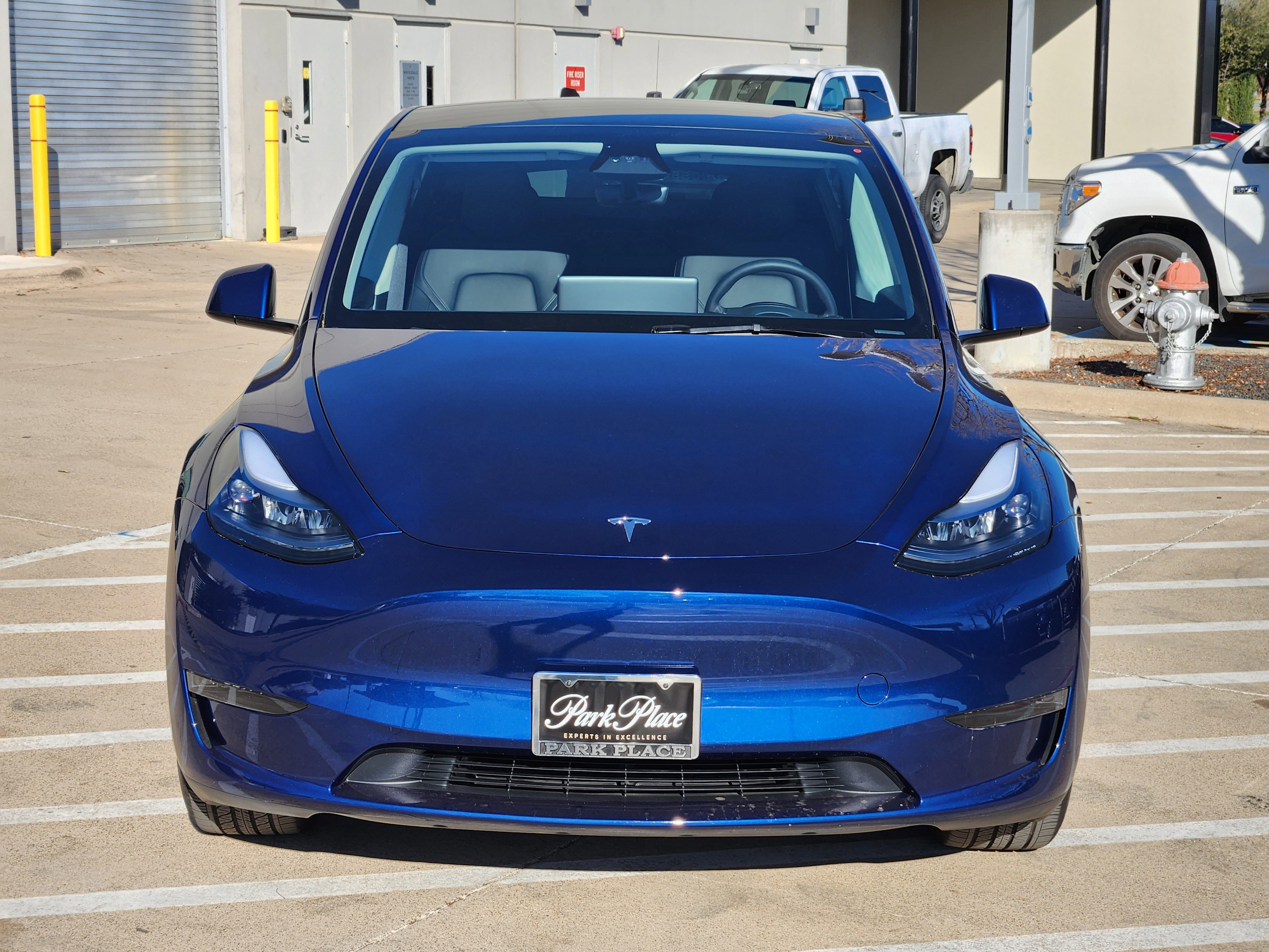 Used 2025 Tesla Model Y Long Range image 5