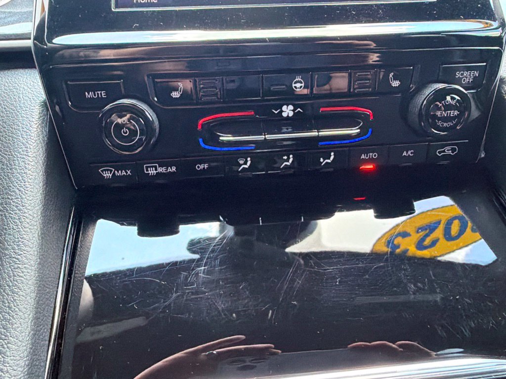 Used 2023 Jeep Grand Cherokee Altitude AWD/4WD image 62