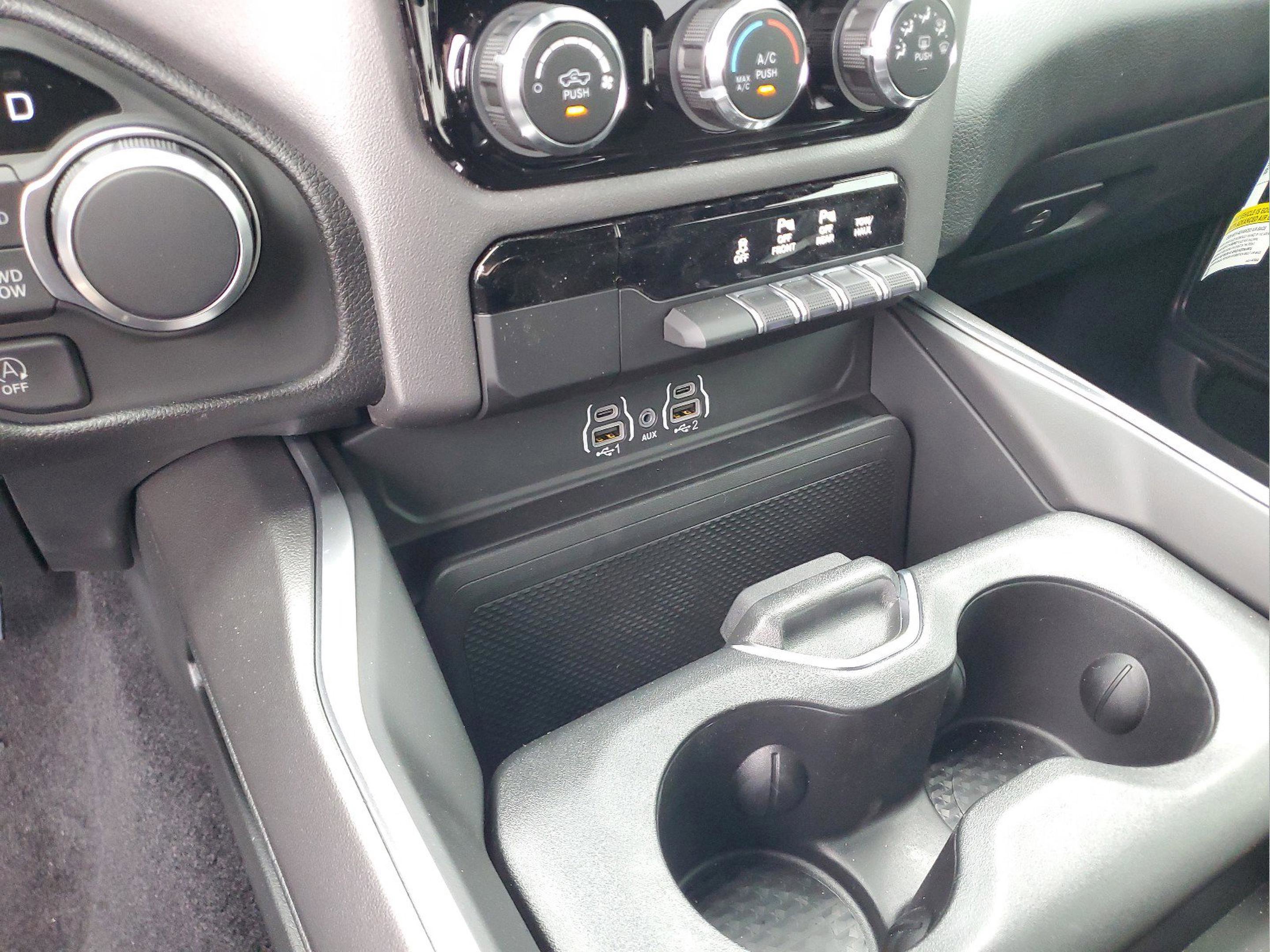 New 2026 RAM 1500 Express image 23