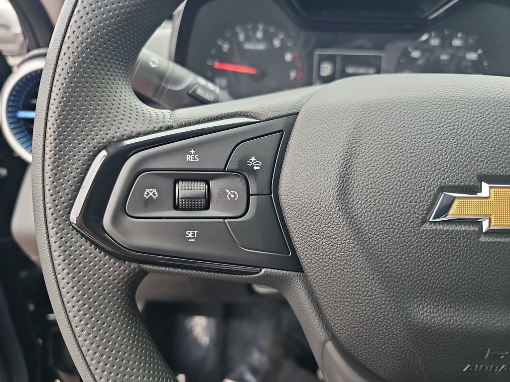 New 2026 Chevrolet Trax LS w/ LS Convenience Package FWD image 16