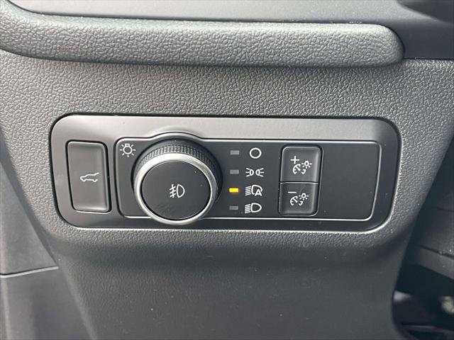 Used 2022 Ford Escape SEL w/ Technology Package image 18