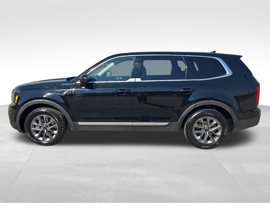 Used 2023 Kia Telluride LX image 10