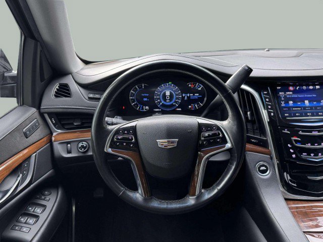 Used 2020 Cadillac Escalade Luxury w/ Escalade Sport Edition AWD/4WD image 9