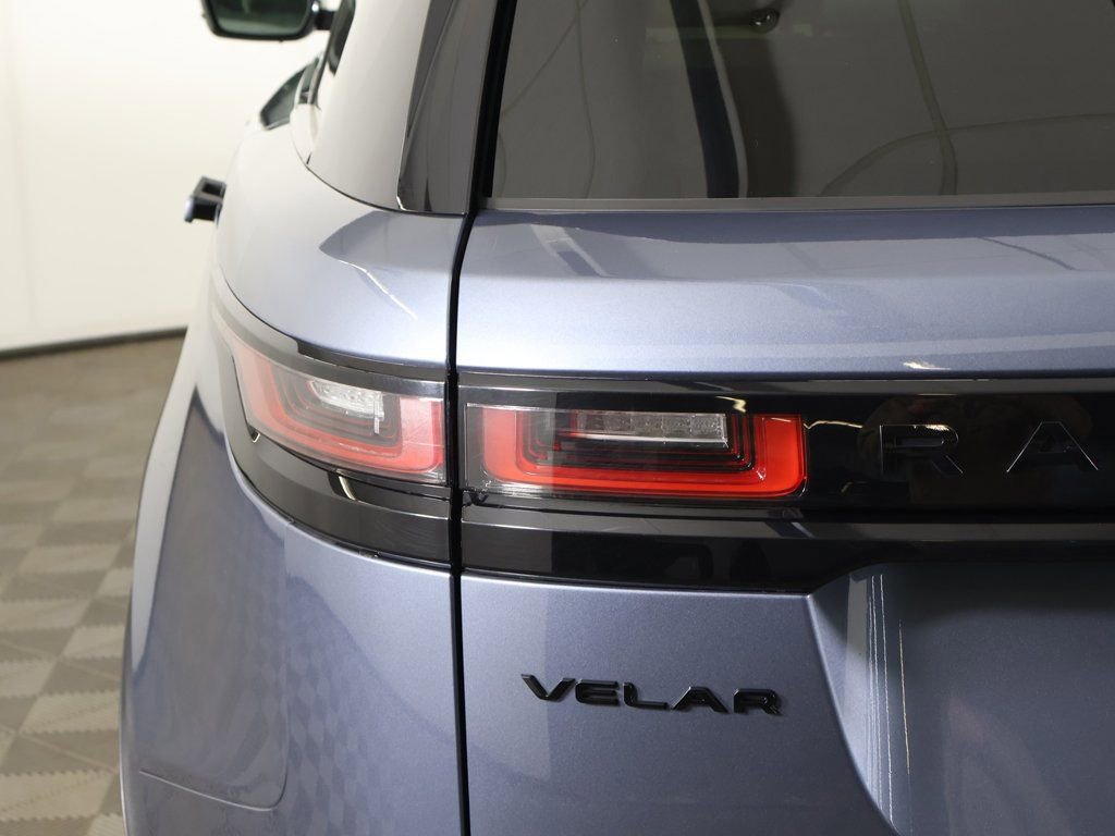 Used 2023 Land Rover Range Rover Velar R-Dynamic S image 19