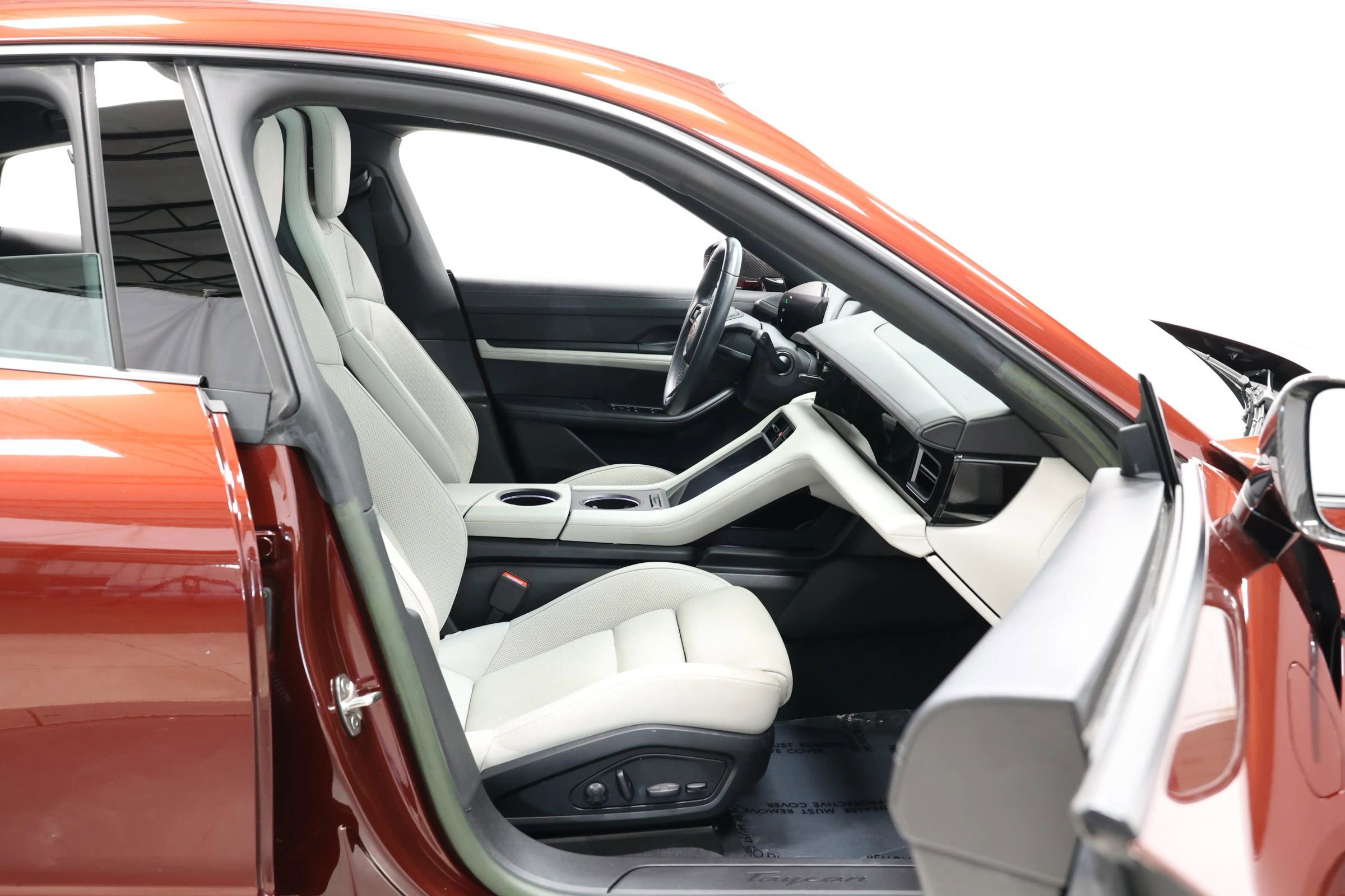 Used 2022 Porsche Taycan image 67