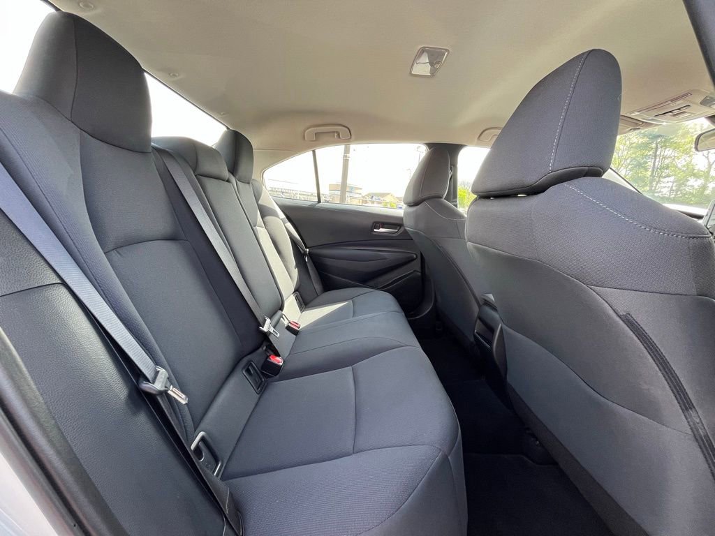 Used 2021 Toyota Corolla LE w/ Carpet Mat Package (TMS) image 18