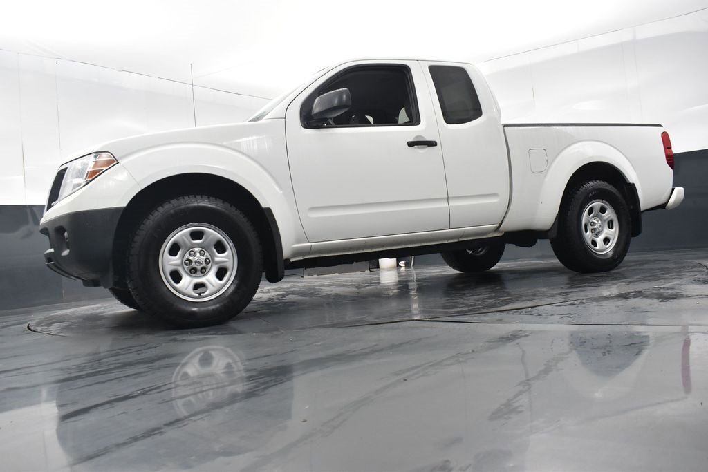 Used 2020 Nissan Frontier S image 23