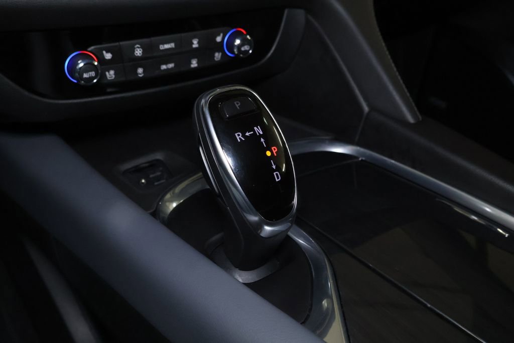 Used 2020 Buick Enclave Premium w/ Sun and Sites Package image 33