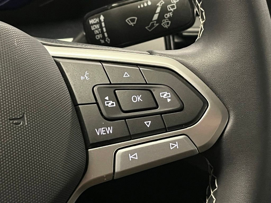 Certified 2023 Volkswagen Atlas SE image 28