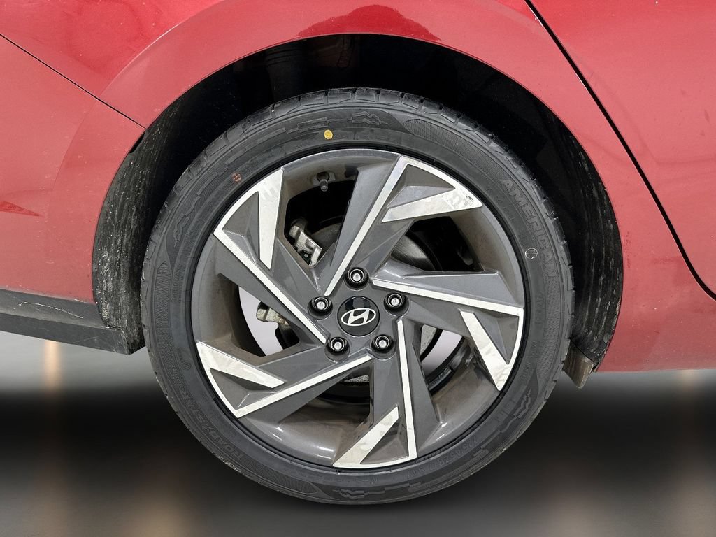 Certified 2024 Hyundai Elantra Limited FWD image 11