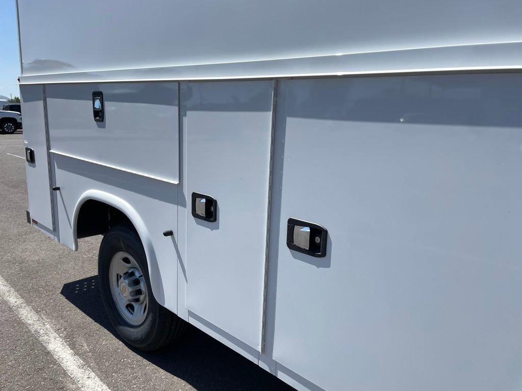 New 2025 Chevrolet Express 3500 w/ Power Convenience Package image 15