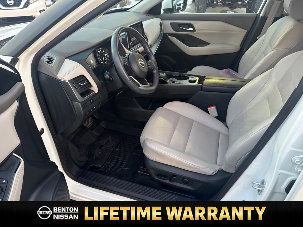 Certified 2023 Nissan Rogue SV w/ SV Premium B Package image 10