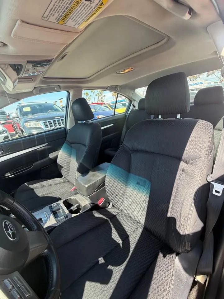 Used 2011 Subaru Legacy 2.5i Premium AWD/4WD image 7
