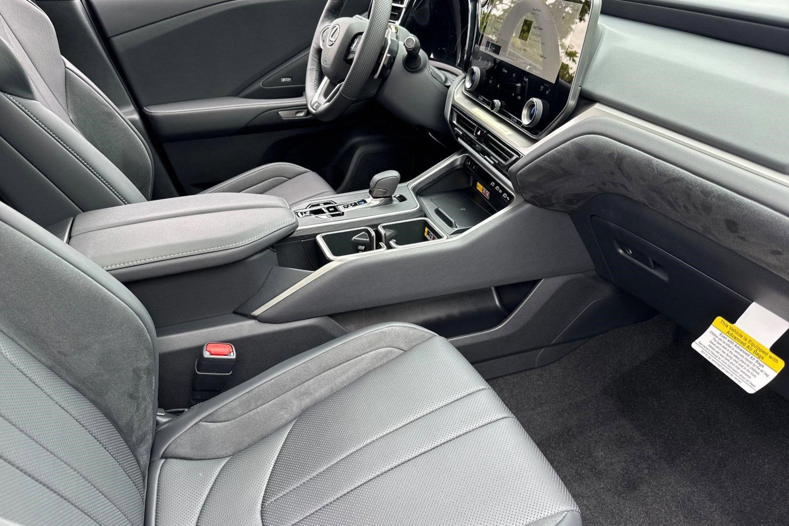 New 2026 Lexus TX 500h AWD image 26