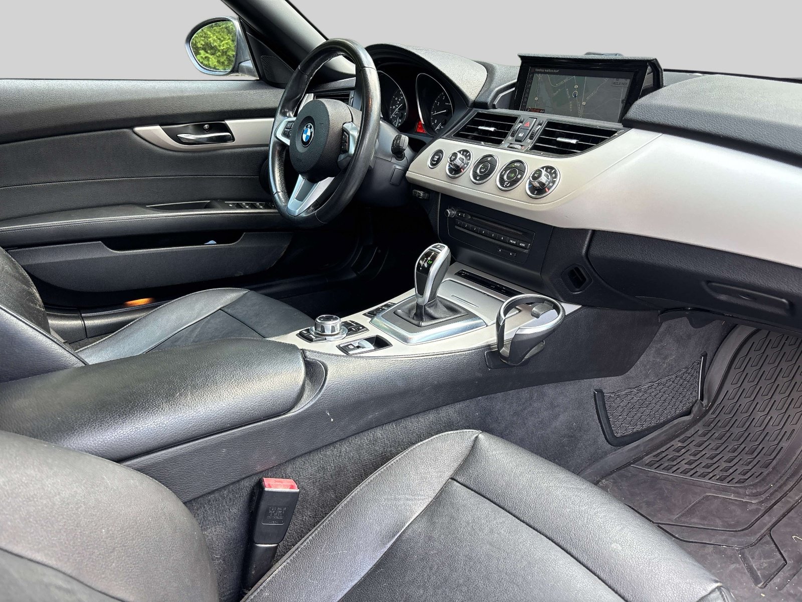 Used 2015 BMW Z4 sDrive28i RWD image 16