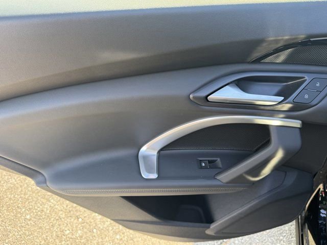 Used 2025 Audi Q5 Premium w/ Convenience Package AWD/4WD image 36
