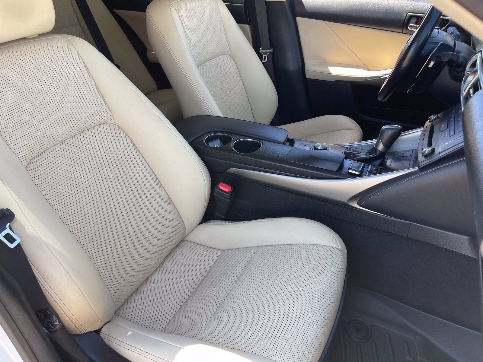 Used 2016 Lexus IS 200t w/ Navigation System Package RWD image 13