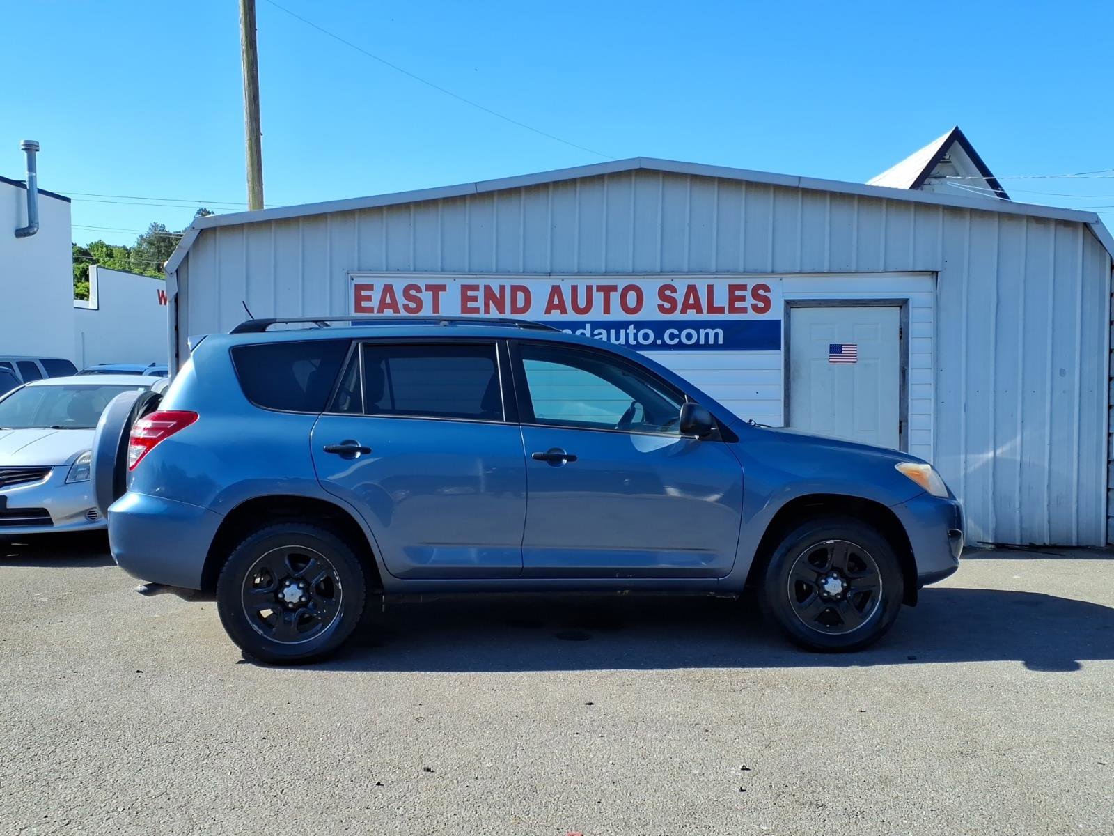 Used 2012 Toyota RAV4 FWD w/ Value Pkg image 2