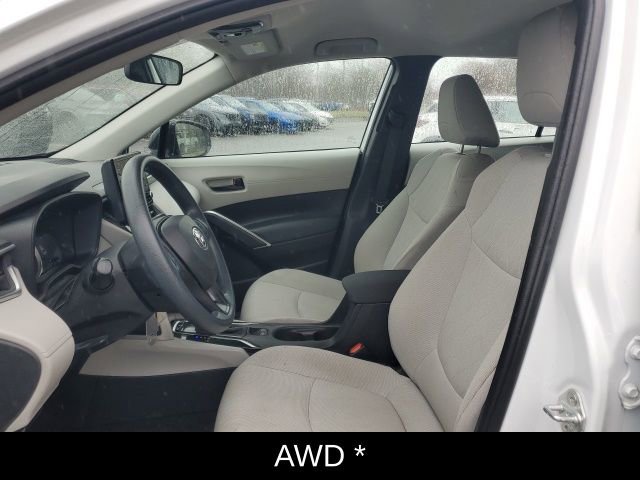 Used 2022 Toyota Corolla Cross L image 15