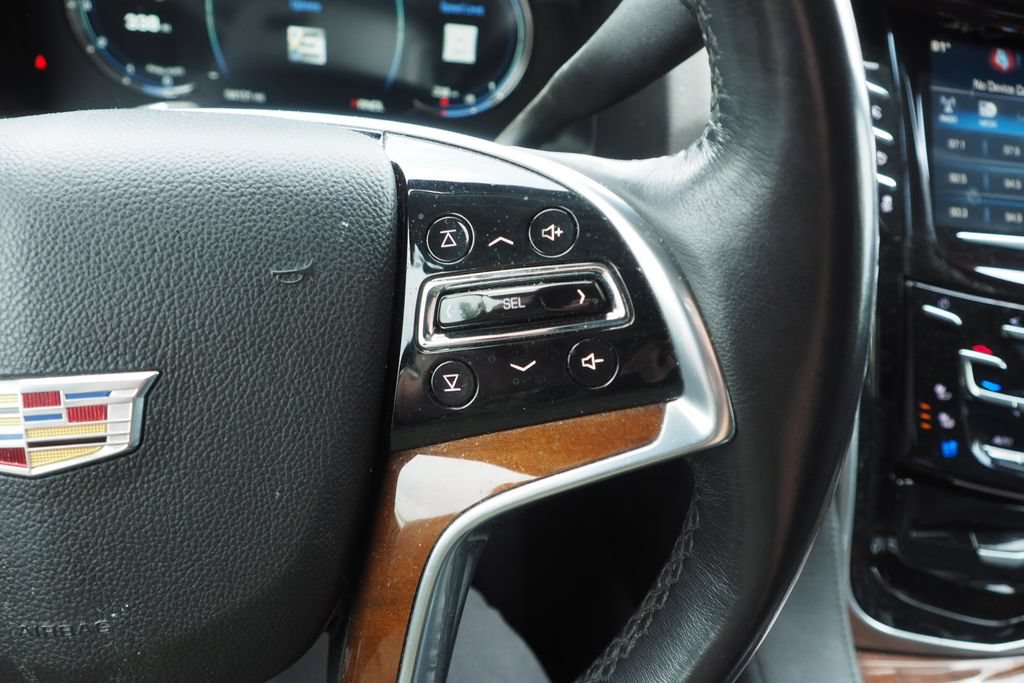Used 2020 Cadillac Escalade Premium Luxury AWD/4WD image 30