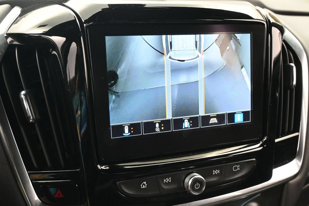 Used 2023 Chevrolet Traverse RS FWD image 22