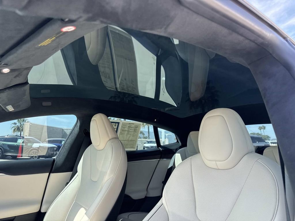 Used 2021 Tesla Model S Plaid image 18