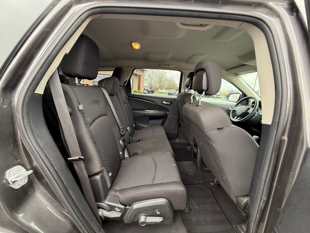 Used 2018 Dodge Journey SE image 26