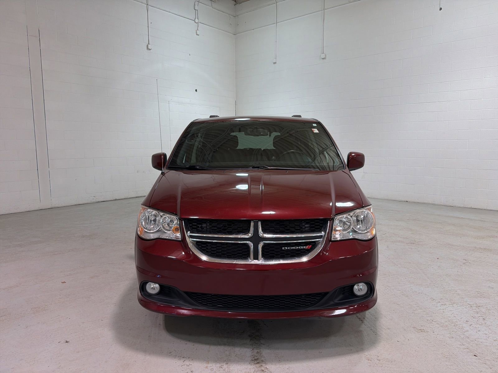 Used 2018 Dodge Grand Caravan SXT image 8