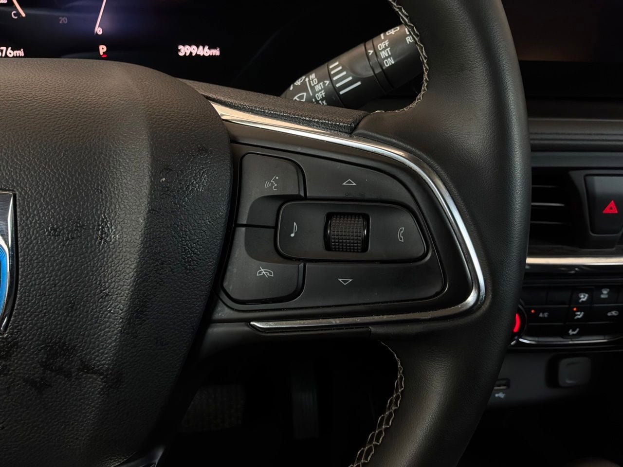 Used 2025 Buick Encore GX Preferred FWD image 33