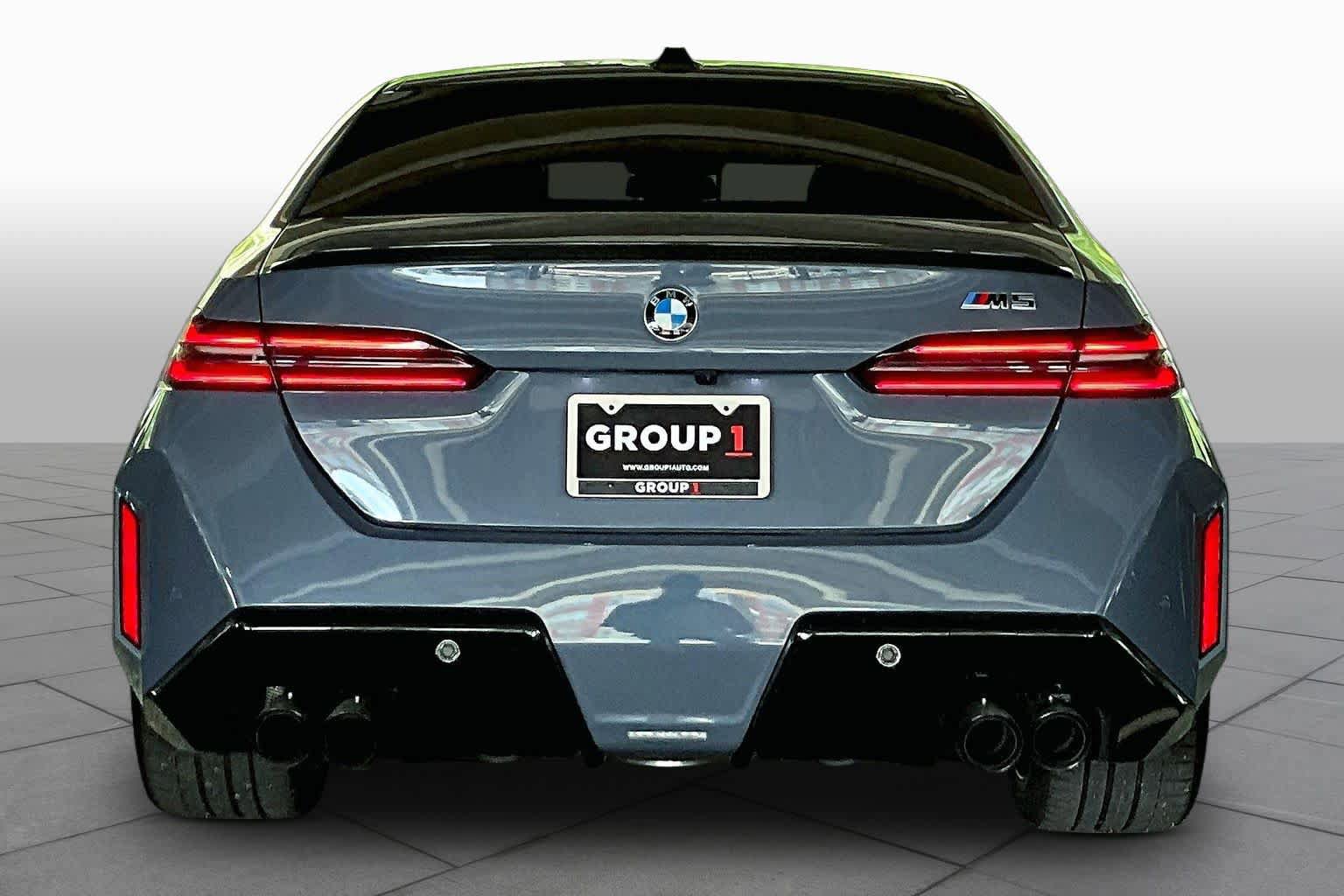 Used 2026 BMW M5 w/ Carbon Package AWD/4WD image 4