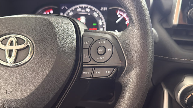 Used 2024 Toyota RAV4 XLE w/ Convenience Package FWD image 21