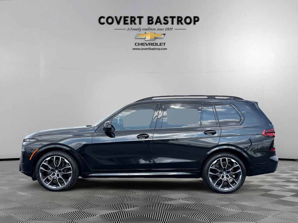 Used 2025 BMW X7 xDrive40i w/ M Sport Package AWD/4WD image 4