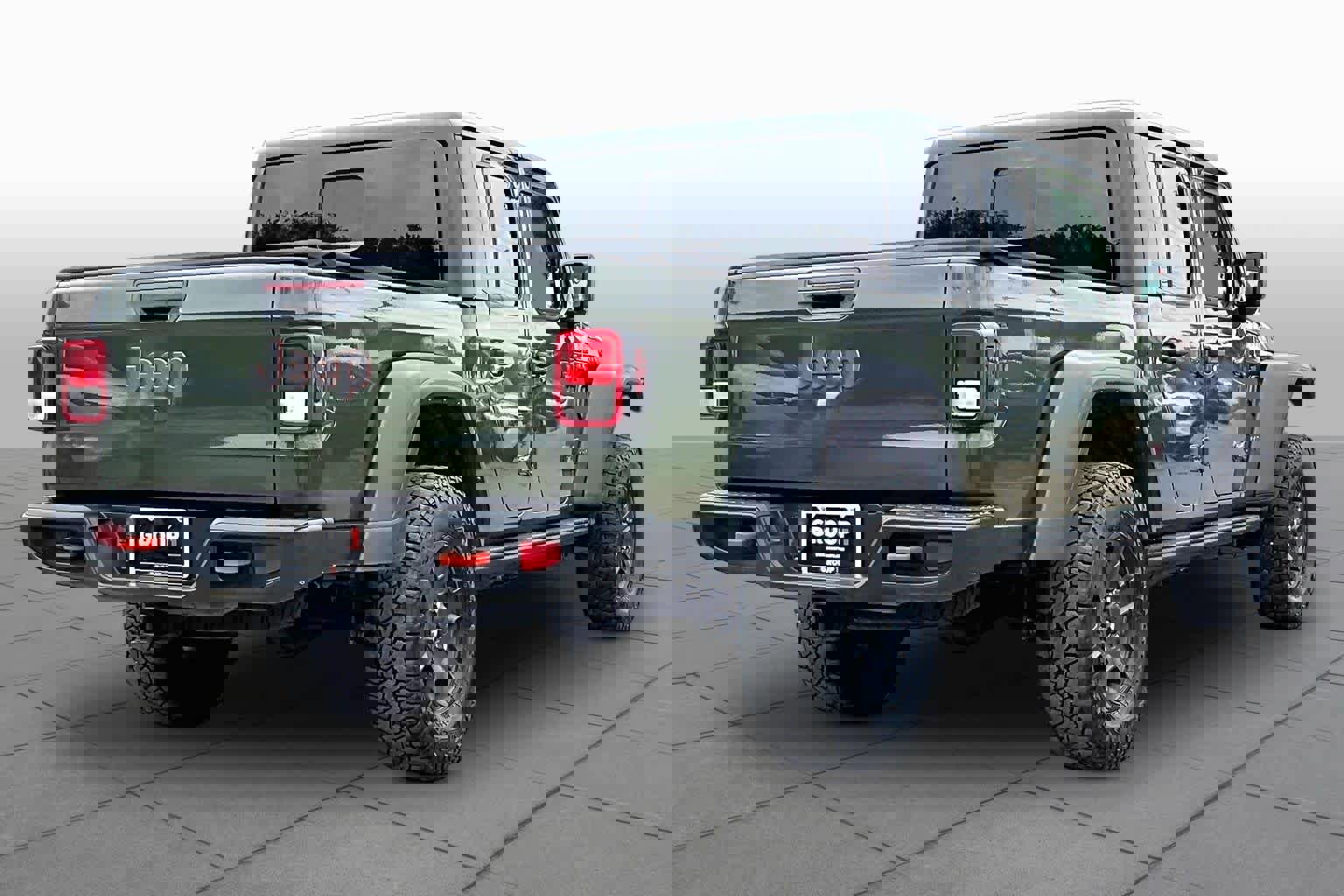 Used 2023 Jeep Gladiator Mojave w/ Cold Weather Group AWD/4WD image 12