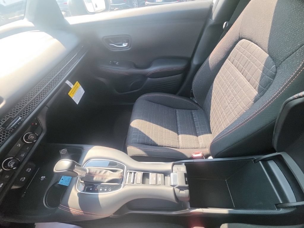 Certified 2026 Honda HR-V Sport image 25
