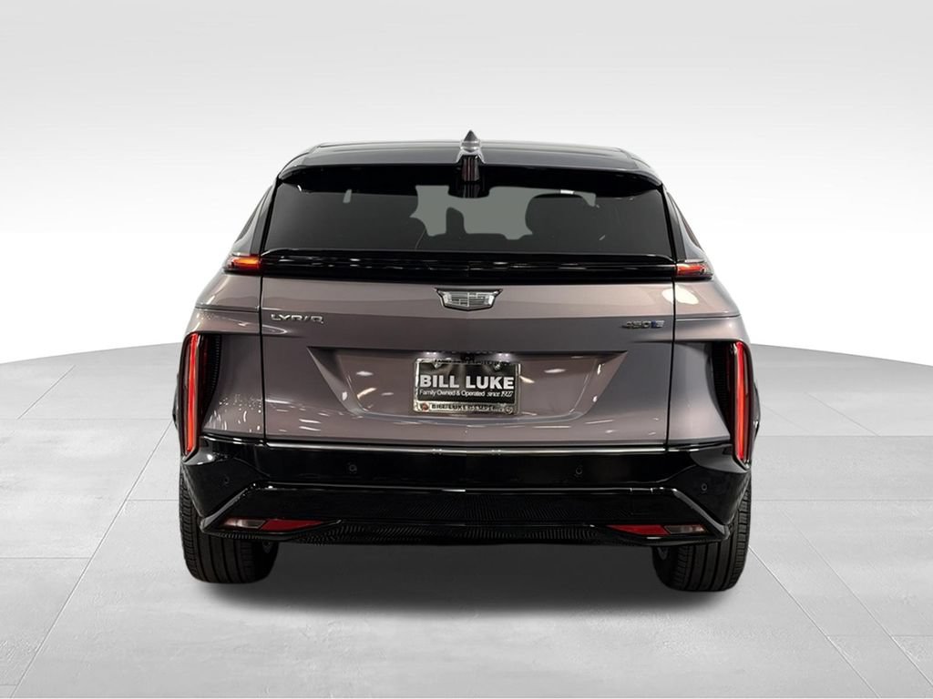 Used 2024 Cadillac Lyriq Tech RWD image 7