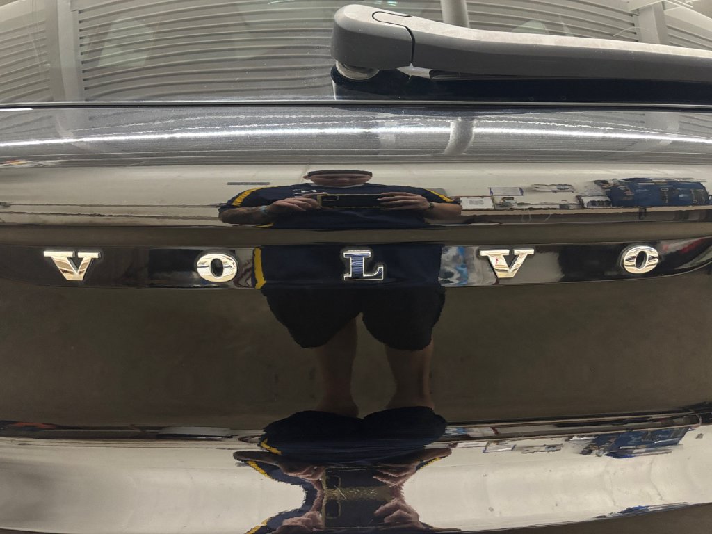 Certified 2024 Volvo XC40 B5 Ultimate w/ Protection Package Premier AWD/4WD image 33