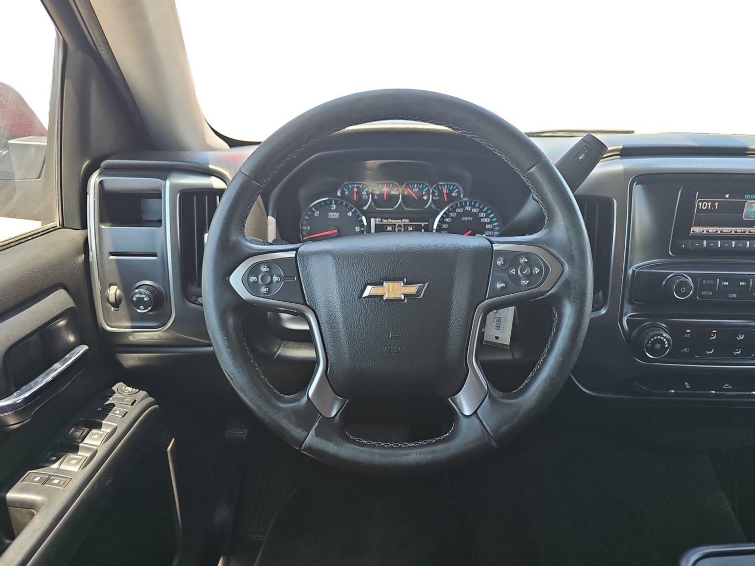 Used 2015 Chevrolet Silverado 1500 LT RWD image 13