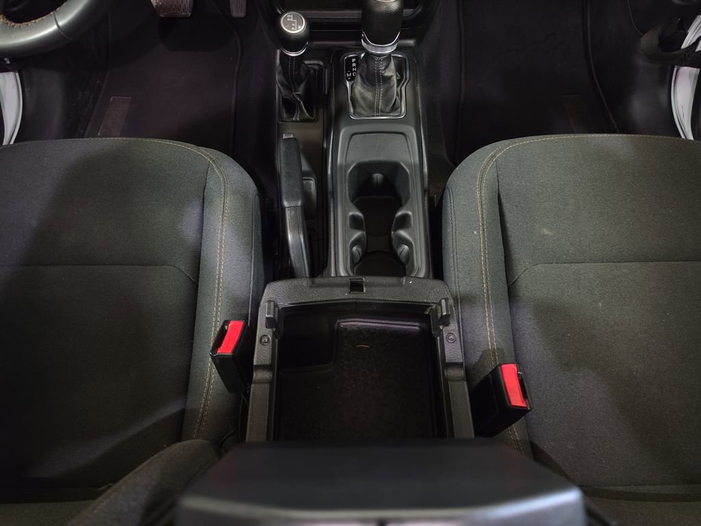 Used 2024 Jeep Wrangler Unlimited Sport AWD/4WD image 15