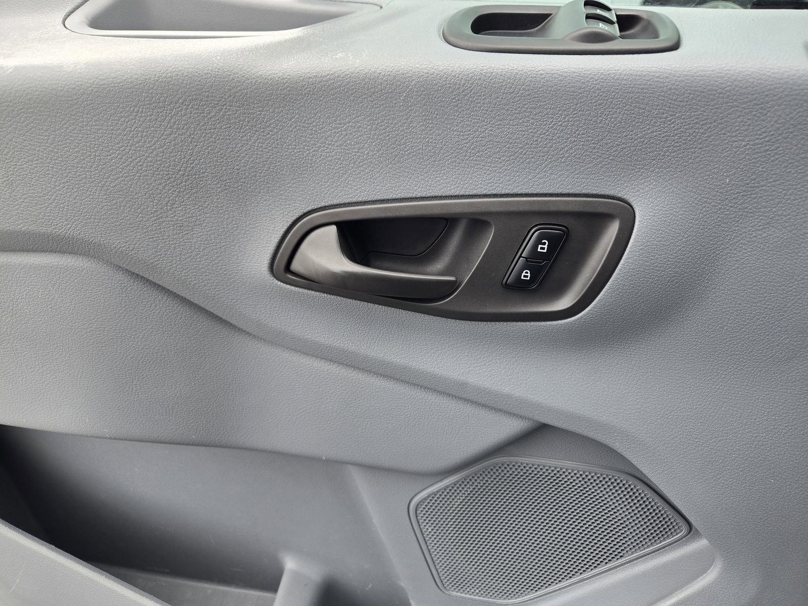 Used 2017 Ford Transit 250 148 Medium Roof image 22