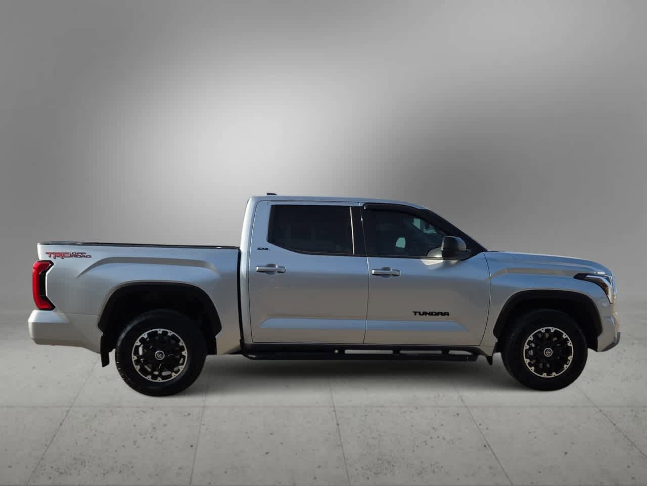 Used 2022 Toyota Tundra SR5 RWD image 9