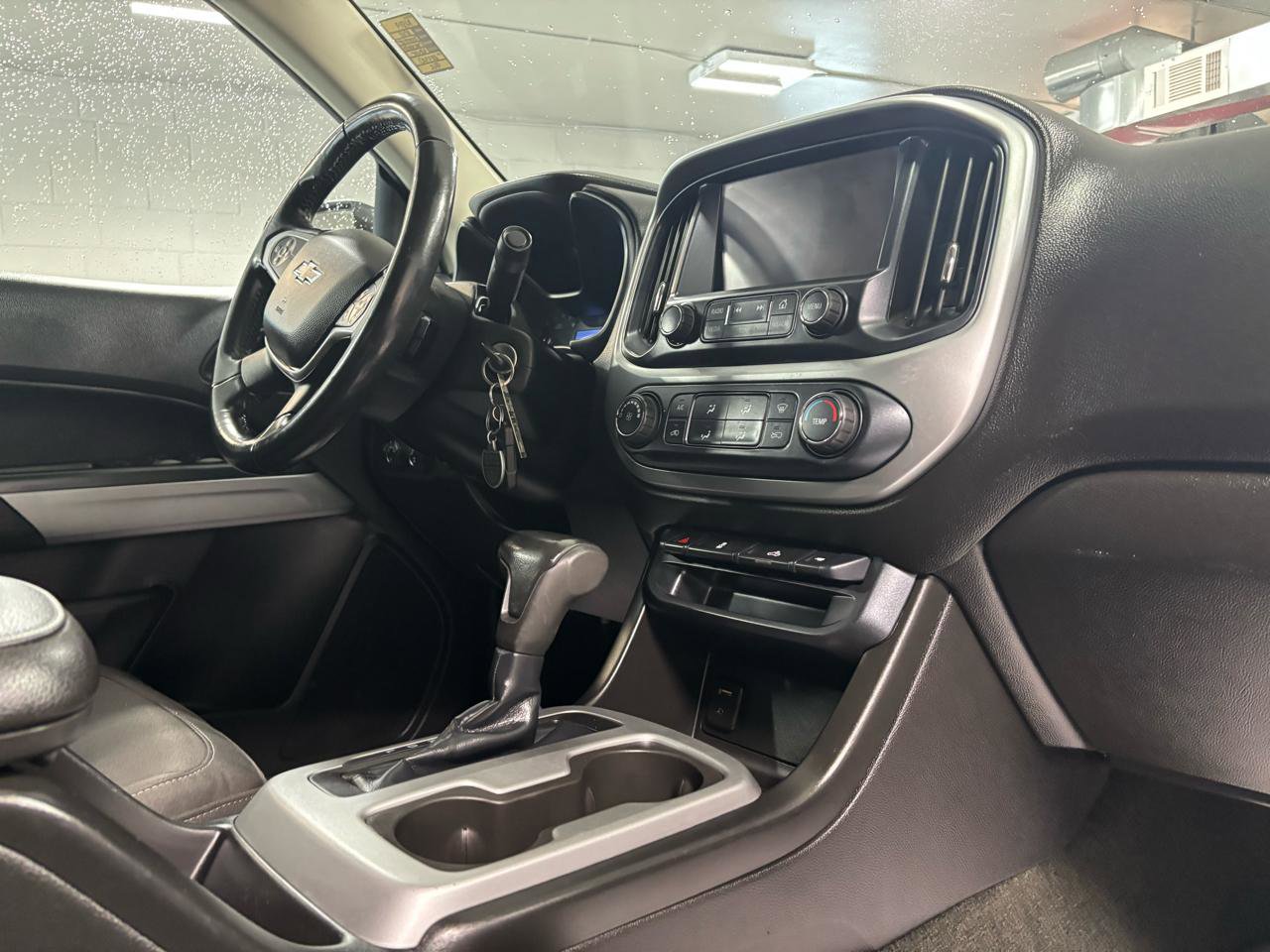 Used 2018 Chevrolet Colorado LT AWD/4WD image 16