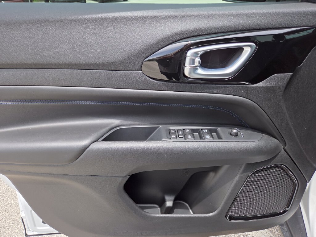 New 2026 Jeep Compass Latitude AWD/4WD image 29