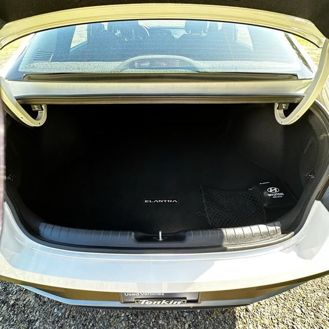 Certified 2025 Hyundai Elantra Sport FWD image 25