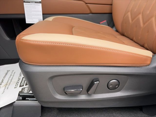 New 2026 Nissan Pathfinder Platinum image 10