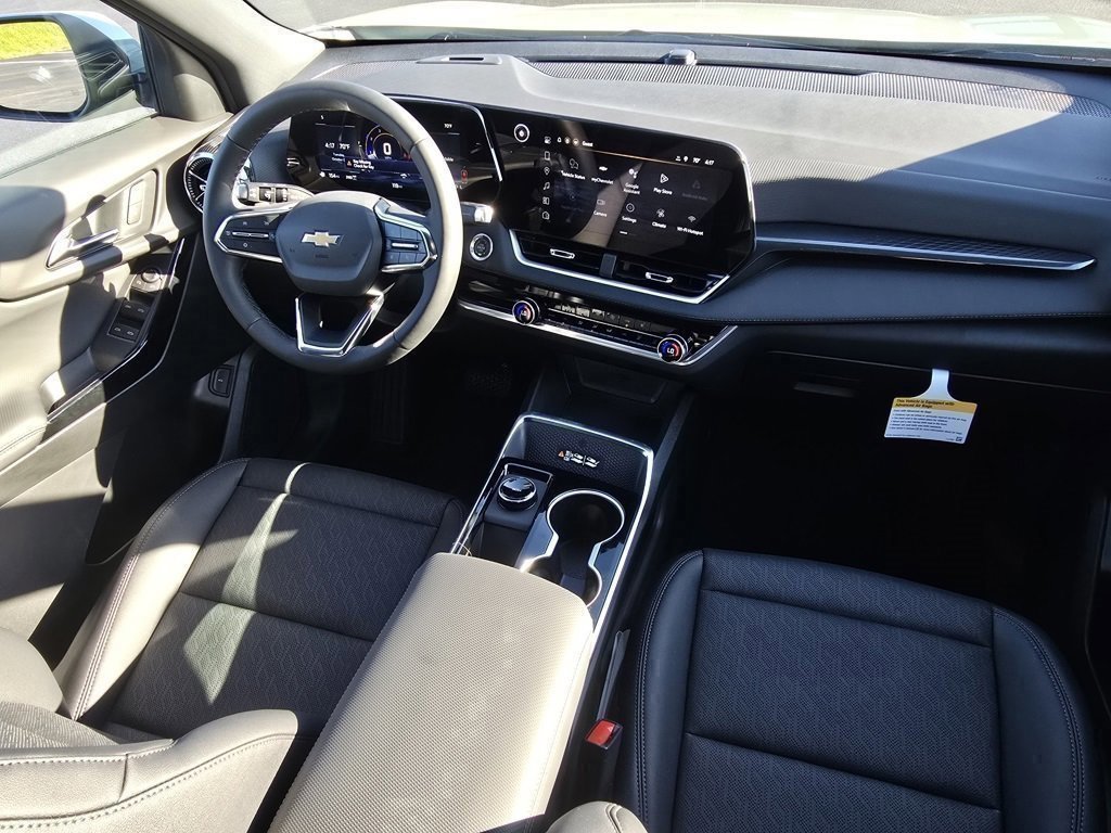 New 2026 Chevrolet Equinox LT w/ Convenience Package II image 13