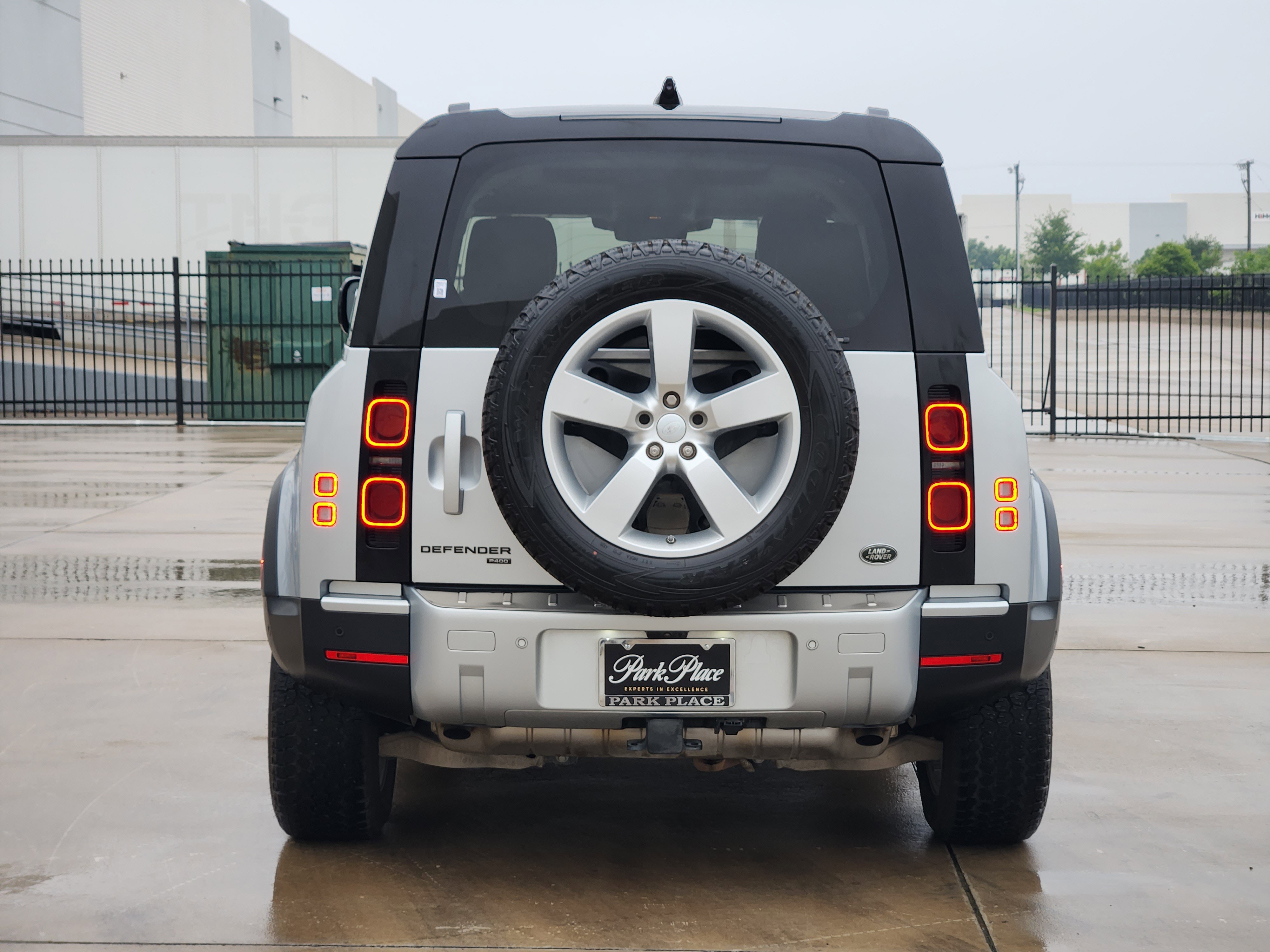 Used 2021 Land Rover Defender 110 SE image 6