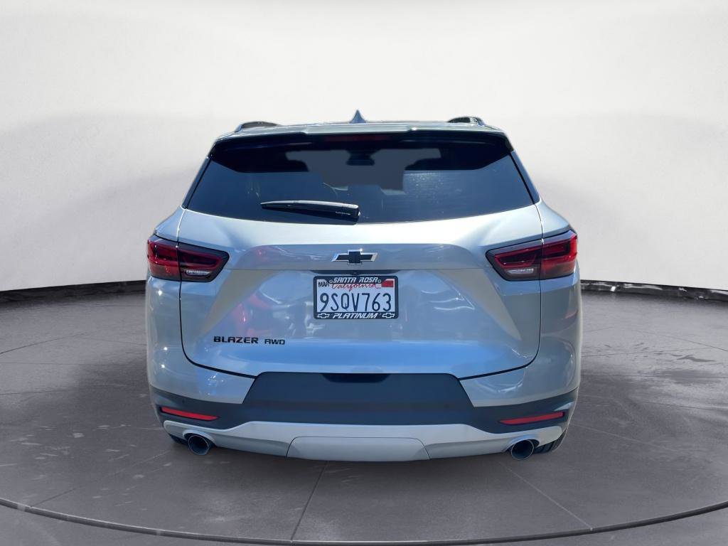 Used 2025 Chevrolet Blazer LT w/ Midnight/Sport Edition image 4